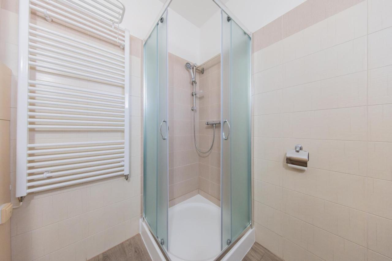 Apartmany Sophia 5 A 6 เวลเก โลซีนี ภายนอก รูปภาพ